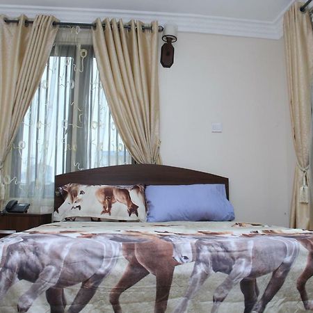 Sscfg Aptms & Suites - Sammy'S Place Lagos Buitenkant foto