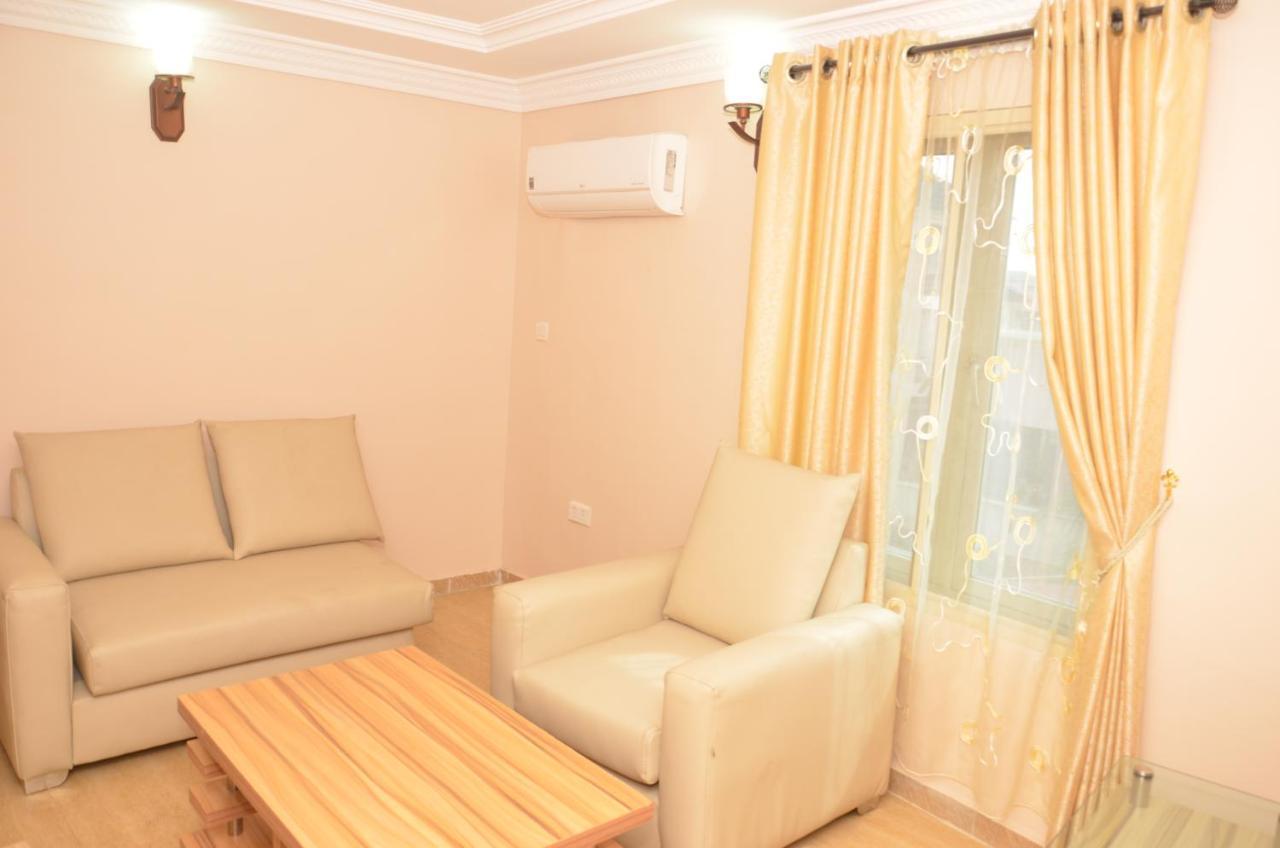 Sscfg Aptms & Suites - Sammy'S Place Lagos Buitenkant foto