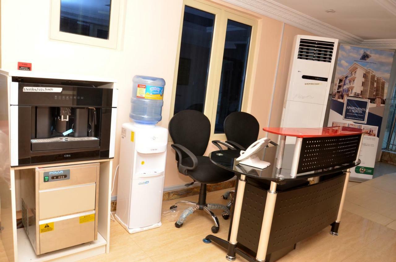 Sscfg Aptms & Suites - Sammy'S Place Lagos Buitenkant foto